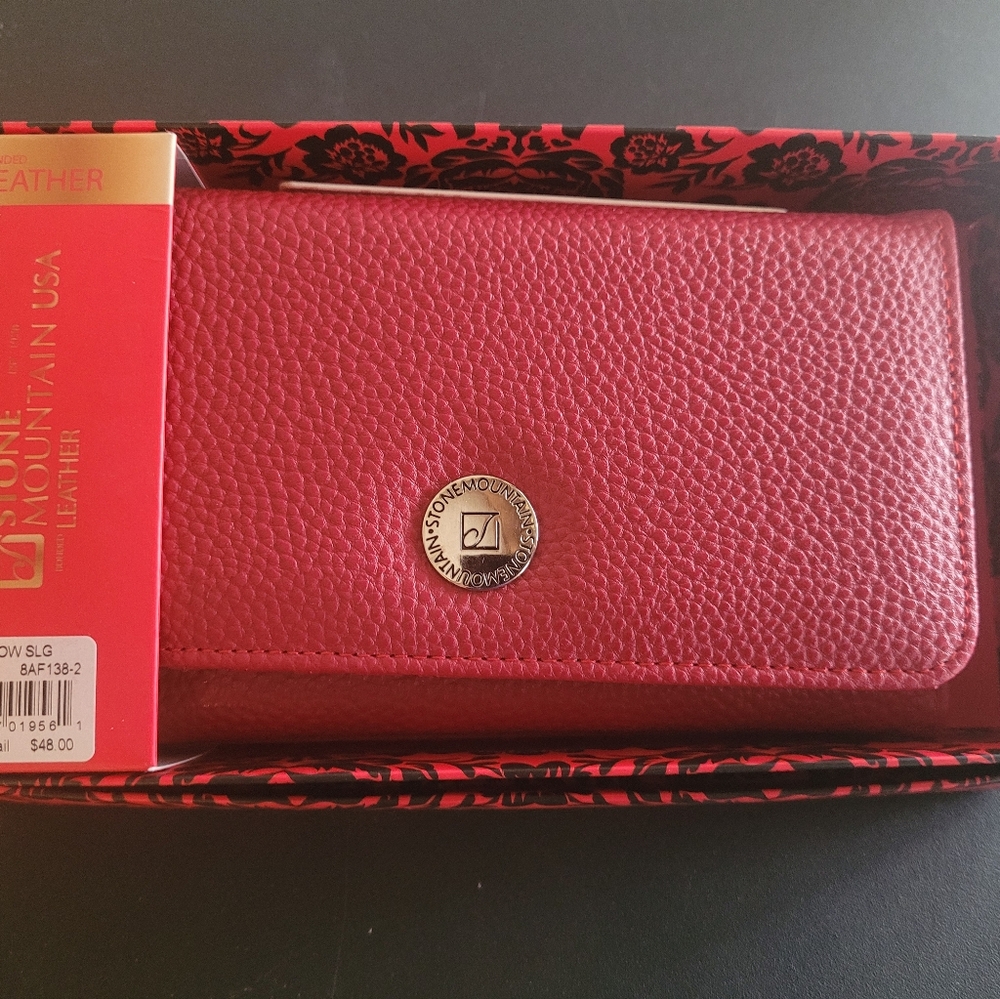 Stone Mountain Red Leather Wallet NWT